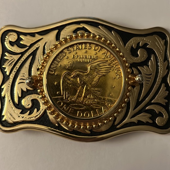 Gold USA E Pluribus Eagle One Dollar men’s belt buckle. - Picture 3 of 7